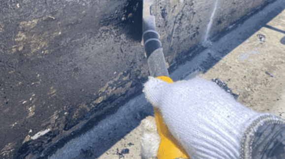 防水アスファルト塗装イメージ